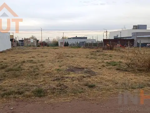 Terreno de 1000 m2 Barrio Los Troncos Fernandez Oro