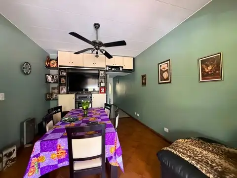 Departamento 7 ambientes con 2 baños