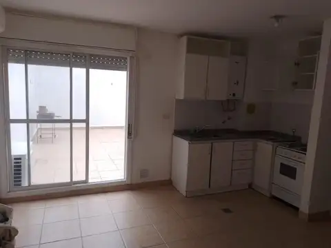 Arroyito a metros Av Alberdi