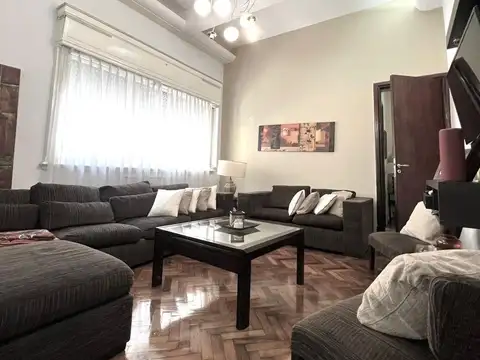 Depto Tipo Casa en Venta 70 años