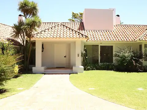 Casa en Alquiler Temporal de 6 dormitorios