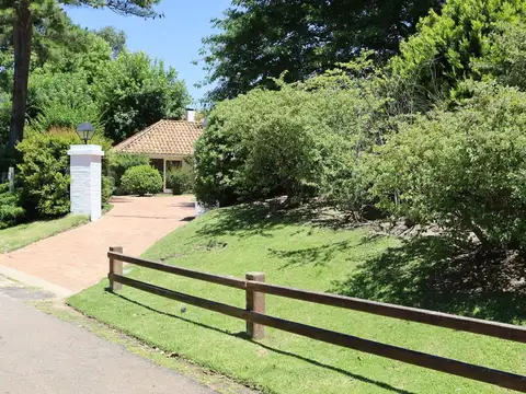 Casa - ALQUILER_TEMPORAL - Uruguay, PLAYA BRAVA PUNTA DEL ESTE