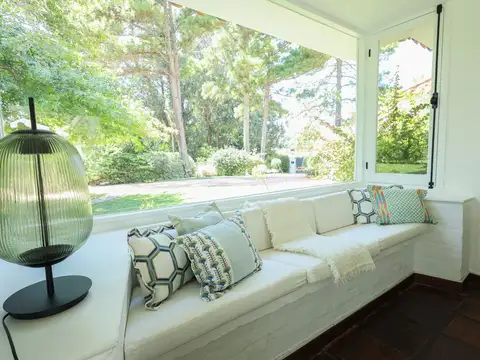 Casa 7 ambientes con 6 baños