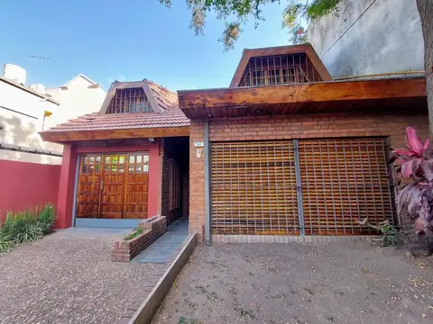 Casa en Venta en Villa Sarmiento, USD 290.000