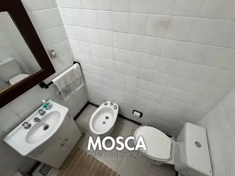 Casa 2 ambientes con 1 baño