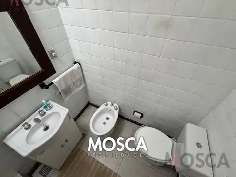 Casa 2 ambientes con 1 baño
