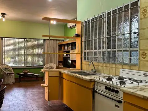 CASA QUINTA EN EZEIZA (LA UNIÖN) PARQUE - PILETA