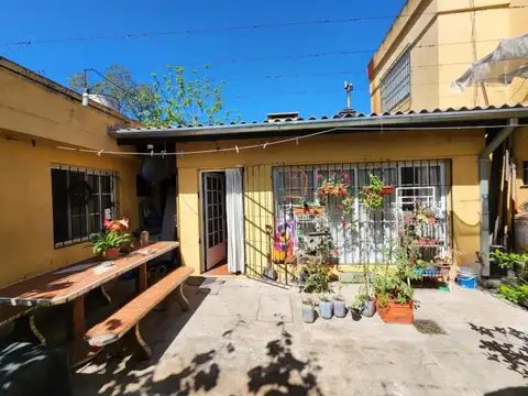 Casa 7 ambientes con 3 baños