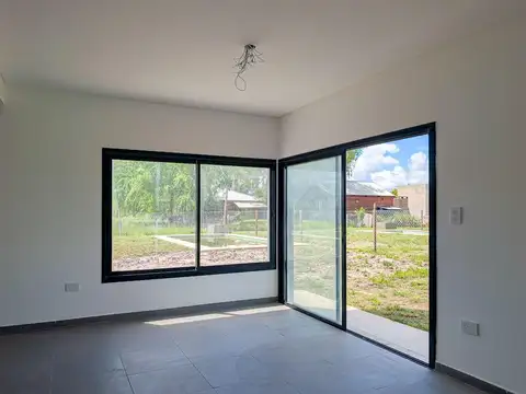 Casa en Alquiler con 1 cochera