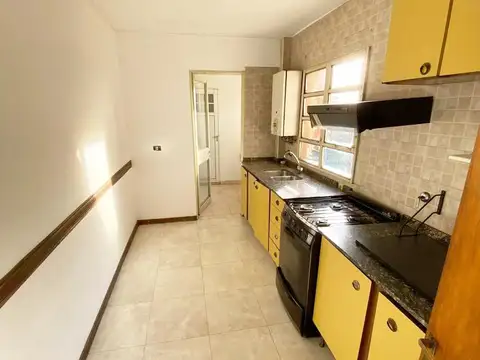 Departamento 5 ambientes con 1 baño