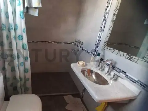 CASA EN VENTA – BARRIO PROVIDENCIA  Con escritura | Cochera | Ubicacion