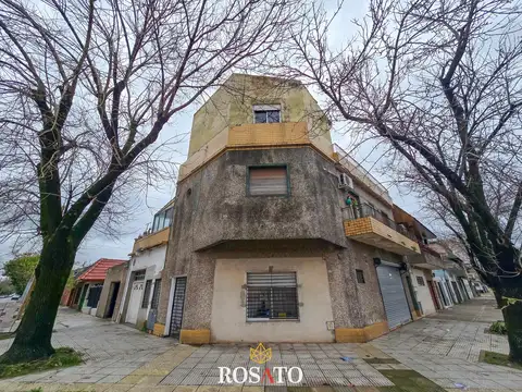 Depto Tipo Casa en Alquiler de 3 ambientes