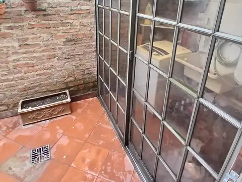 Depto Tipo Casa en Venta en Banfield, USD 90.000