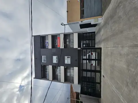 DEPARTAMENTO 2 AMB AL FRENTE A ESTRENAR CON BALCON