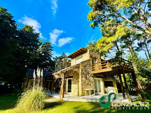 Casa en Venta en Mar de las Pampas, USD 230.000