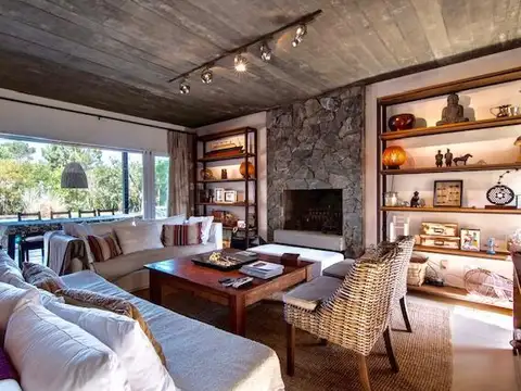 Casa - Alquiler temporario - Uruguay, PLAYA BRAVA PUNTA DEL ESTE