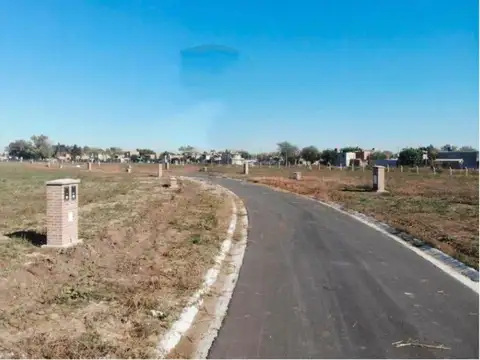 Terreno en venta. Village Joven