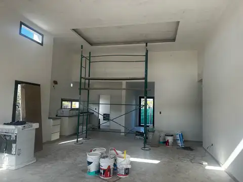 Casa en Alquiler en Pilar del Este - San Ramon, USD 1.450