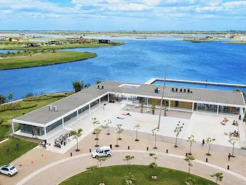 Avenida de los Lagos