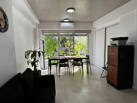 Departamento en  venta Apto Profesional al frente en Flores