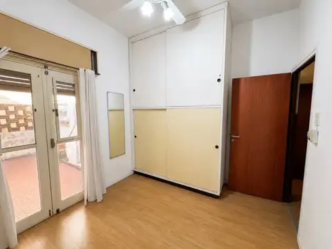 Departamento 2 dormitorios + Comodin - Av. Alberdi 714