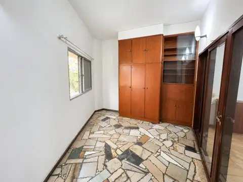 Departamento 5 ambientes con 1 baño