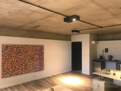 Muy linda oficina en Lomas de San Isidro, con excelente ubicación y accesos.