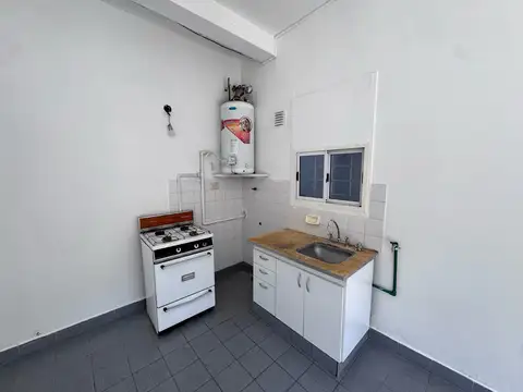 Depto Tipo Casa 2 ambientes con 1 baño