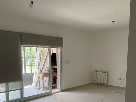 ALQUILER CASA  DUPLEX-( SIN MUEBLES) LAGOON, PILAR