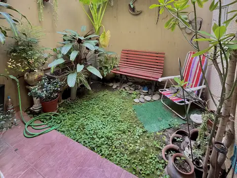 Depto Tipo Casa en Venta en Villa del Parque, USD 210.000