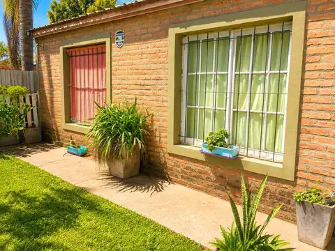 Casa en Venta con 1 cochera