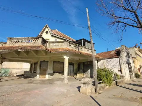 Av. Colonizadores y Alberdi