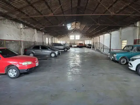 Venta deposito, galpon, moron centro!