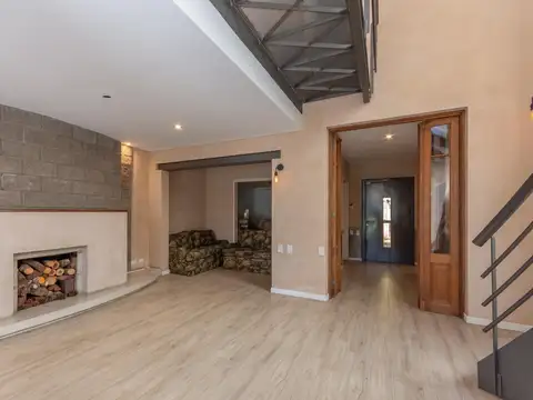 Casa en Venta en Olivos Maipú/Uzal, USD 465.000