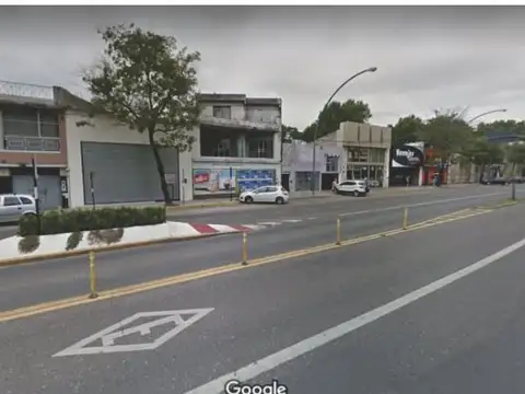 Terreno Constructora Sobre avenida alberdi