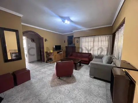 Juan B. Azopardo 1800, Piso 0
