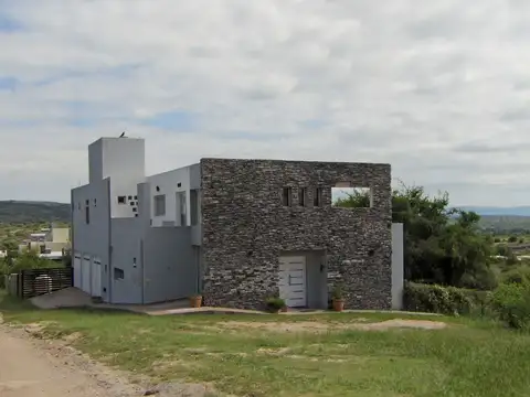 Casa en Alquiler de 4 dormitorios