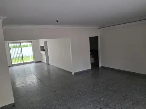 Casa en Alquiler en La Lucila, USD 2.800