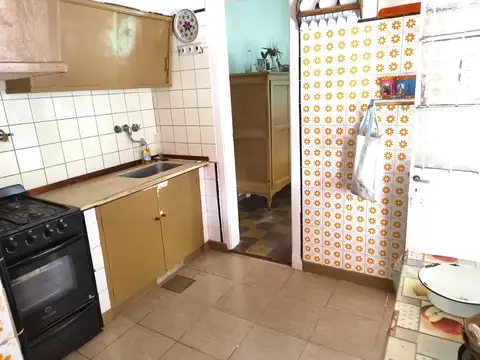 Casa 3 ambientes con 1 baño