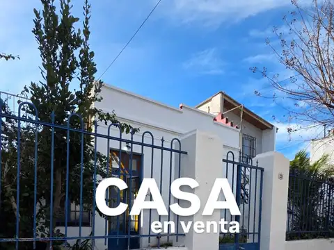 Venta casa cuatro ambientes mas monoambientre