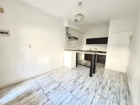 Depto Tipo Casa 3 ambientes con 1 baño