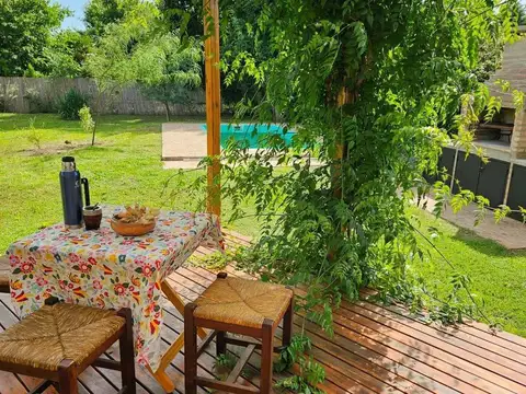 VENTA CASA 3 AMBIENTES CON PILETA EN VILLA LIA