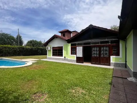 Venta Casa 4/5 amb c/ pileta en B. Arboleda