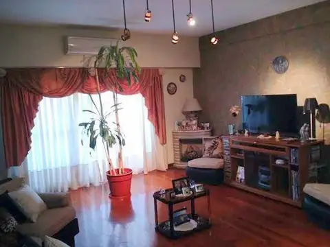 Departamento en Venta de 5 ambientes