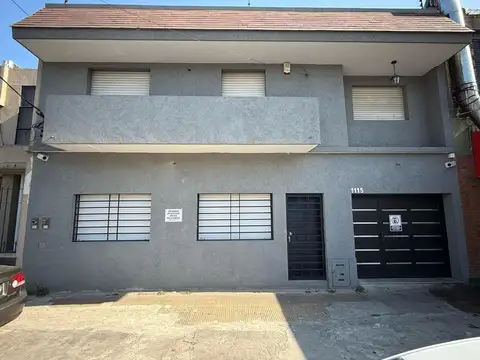 CASA 3 AMBIENTES VENTA LLAVALLOL JARDÍN COCHERA