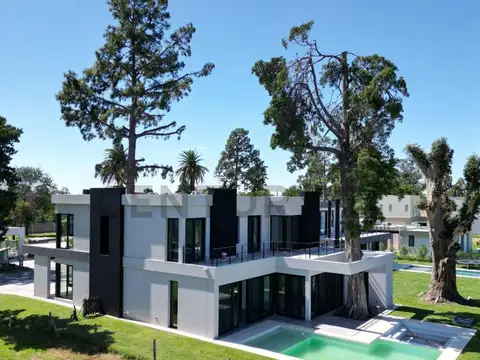 Casa en Venta de 5 dormitorios