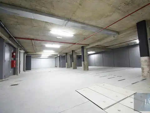Venta Cocheras y Bauleras en Edificio premium de  Villa Del Parque. Anticipo y Financiacion.