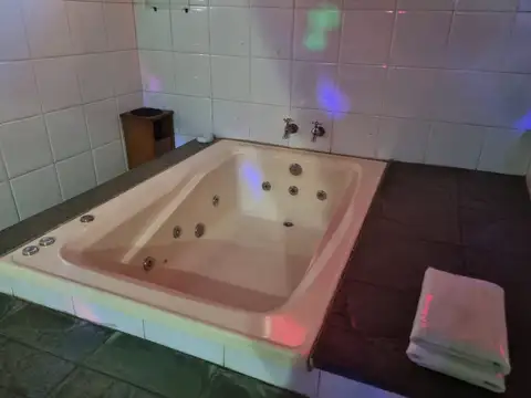 Hotel en Venta 40 años