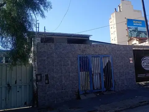 VENDE GALPON EN ALTO ALBERDI