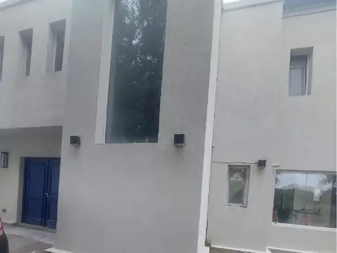 Casa en Alquiler Temporal en Los Jazmines, USD 4.000